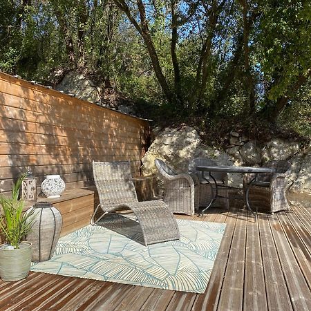 Bed and Breakfast L'Eveil En Provence Entrecasteaux Екстер'єр фото