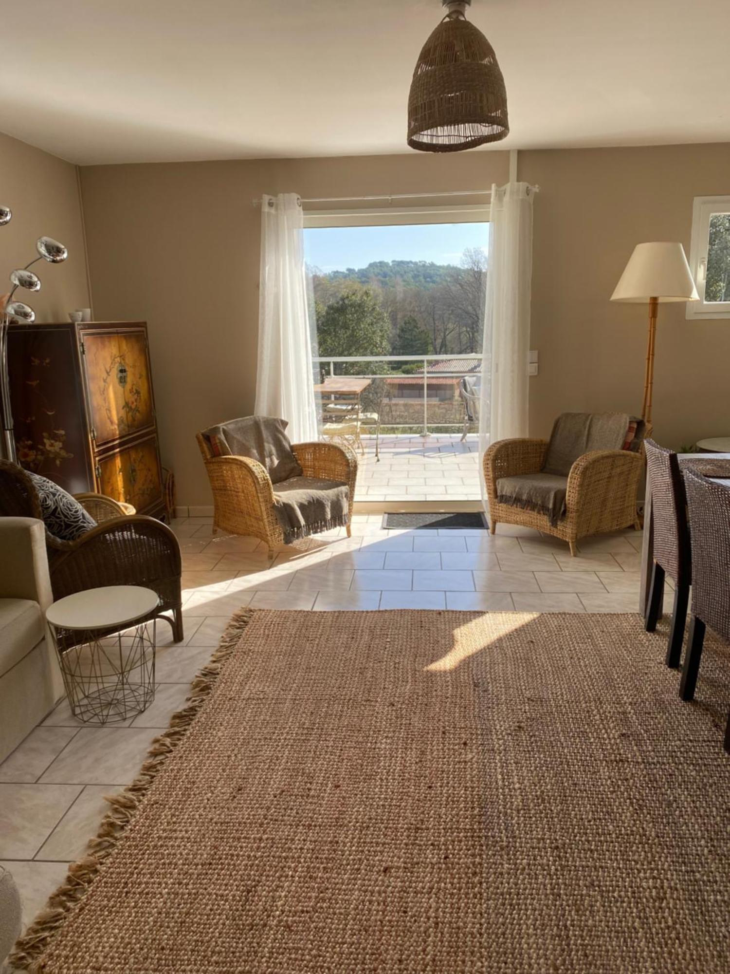 Bed and Breakfast L'Eveil En Provence Entrecasteaux Екстер'єр фото