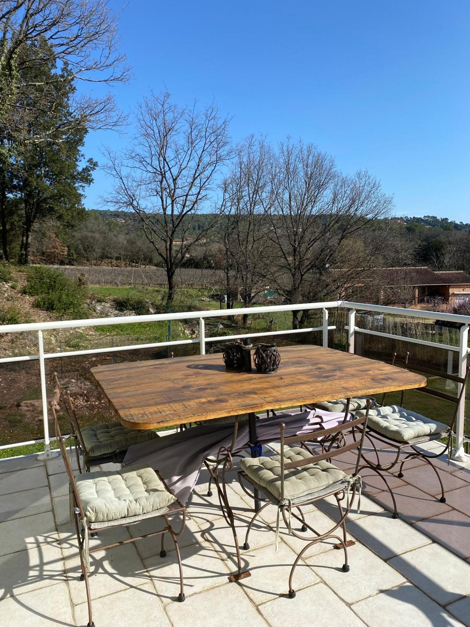 Bed and Breakfast L'Eveil En Provence Entrecasteaux Екстер'єр фото